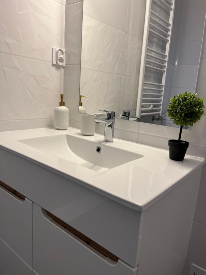 Warsaw Inside Solec With Private Parking Apartment Екстериор снимка