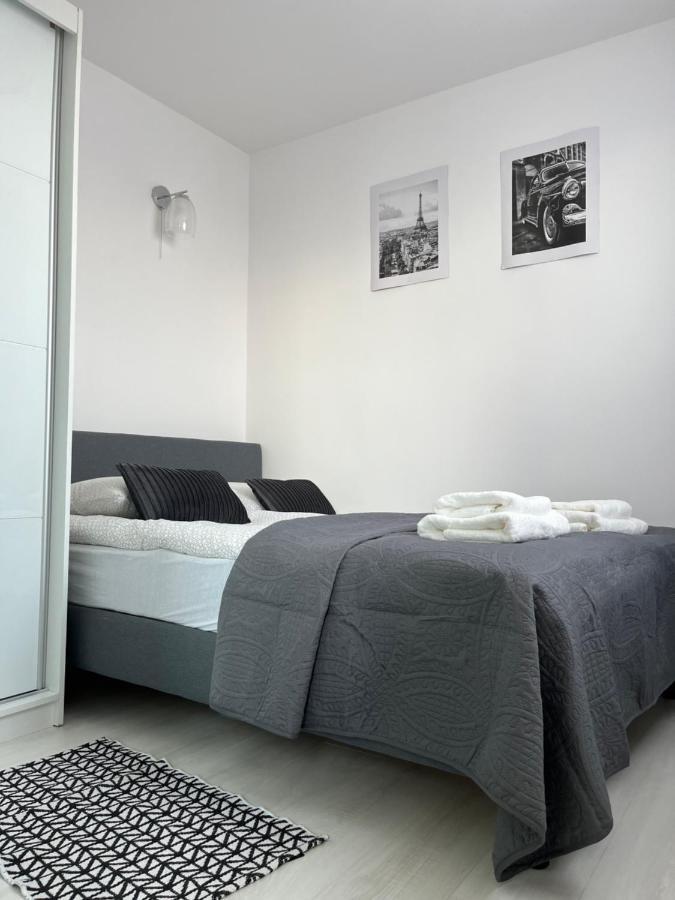 Warsaw Inside Solec With Private Parking Apartment Екстериор снимка