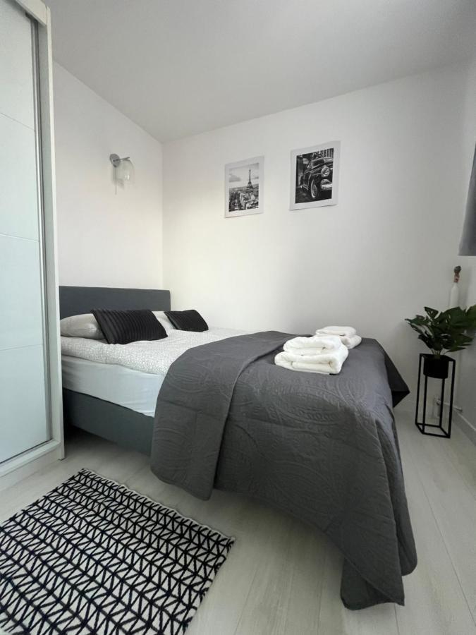 Warsaw Inside Solec With Private Parking Apartment Екстериор снимка